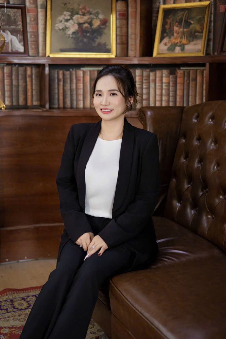 Chân dung chuyên gia Phong Thủy Số Lưu Mộng Đào